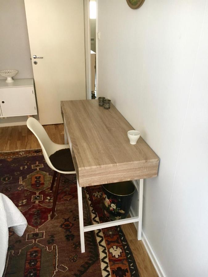 Farsta Bed And Breakfast Stockholm Exterior foto