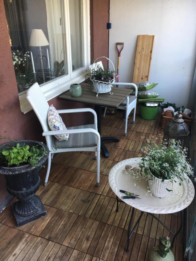 Farsta Bed And Breakfast Stockholm Exterior foto