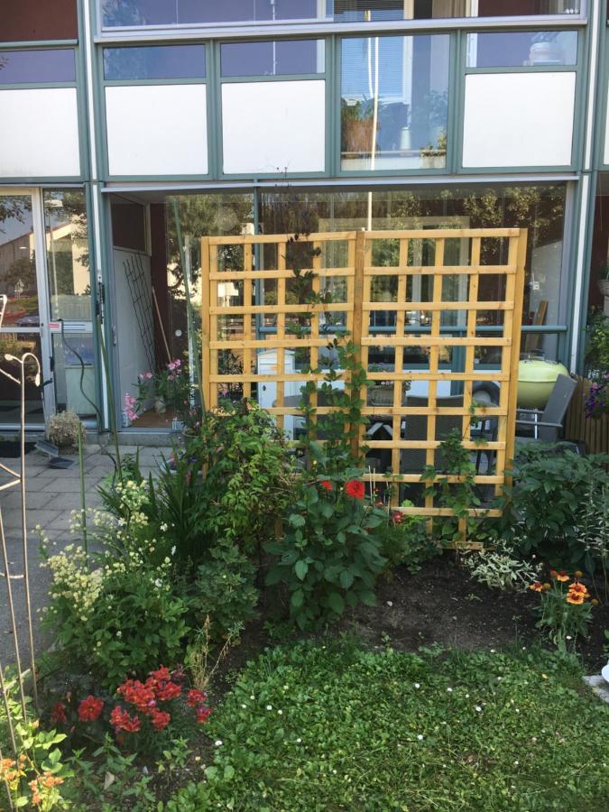 Farsta Bed And Breakfast Stockholm Exterior foto